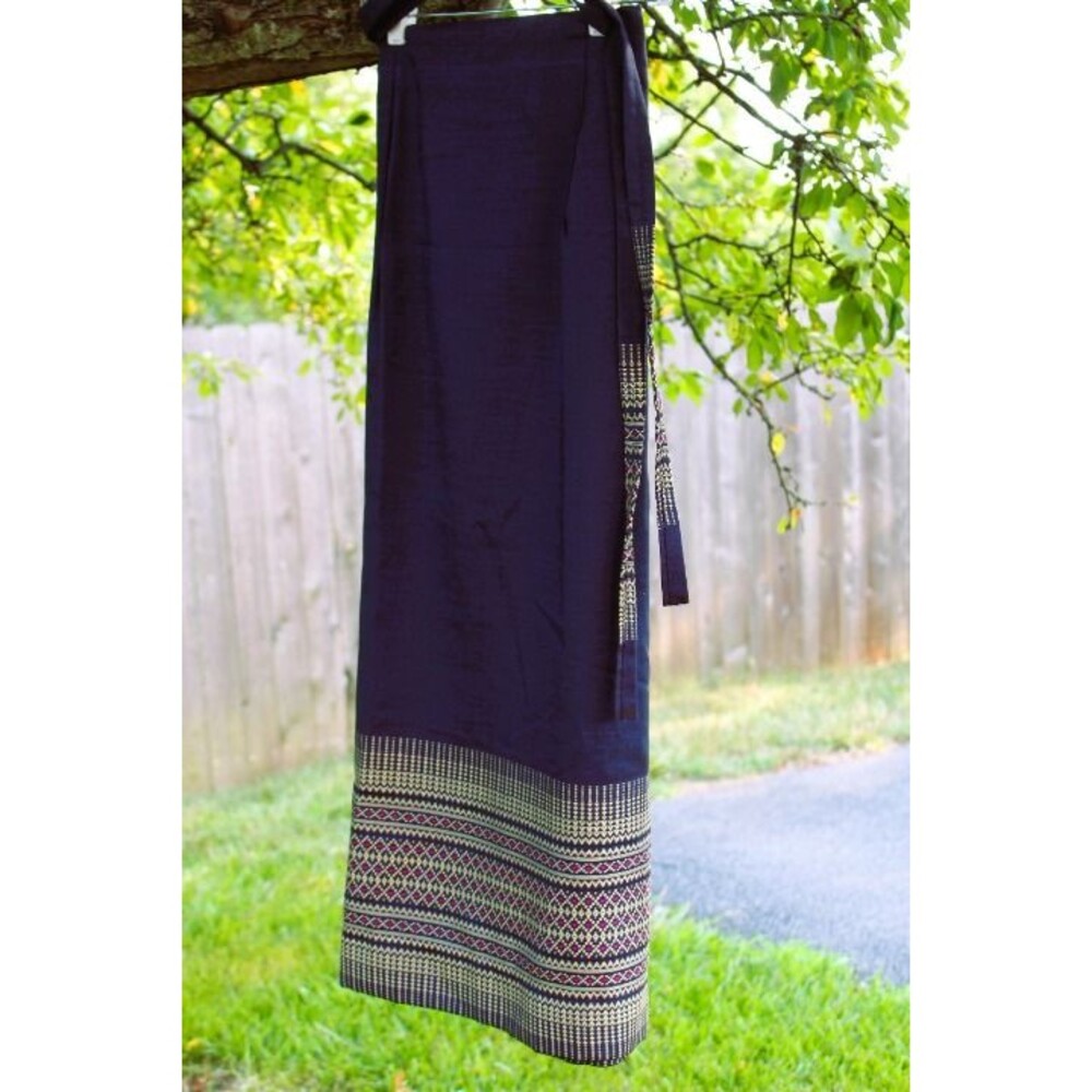 Traditional Thai-Laos Woven RaanPahMuang Intricate Geometric Wrap Around Skirt